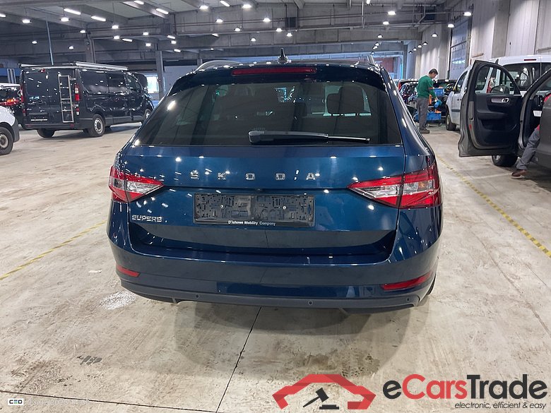 SKODA SUPERB COMBI 1.6 CRTDI 88KW DSG7 AMBITION #5