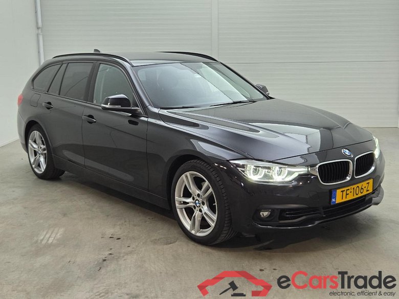 BMW 3-SERIE TOURING 318i Executive #2