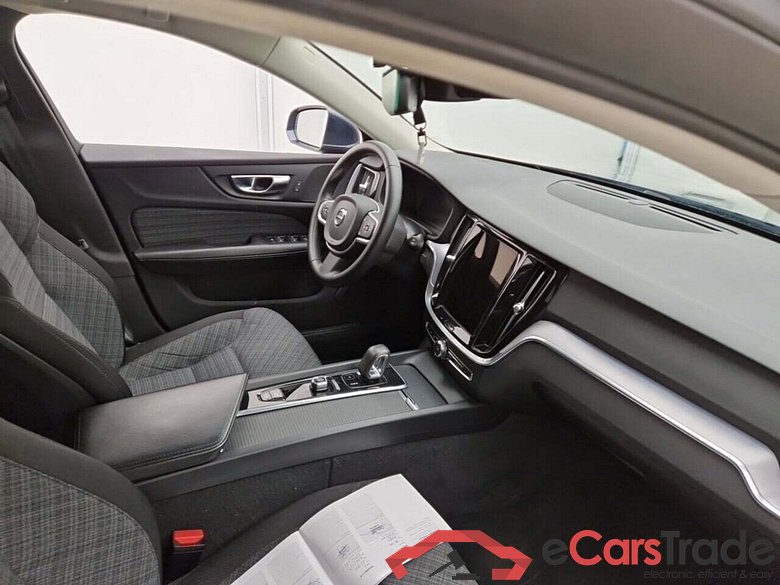 VOLVO V60 B3 MOMENTUM PRO DCT #3