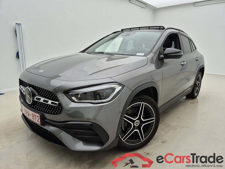 MERCEDES-BENZ GLA 250E 8G-DCT BUSINESS SOLUT