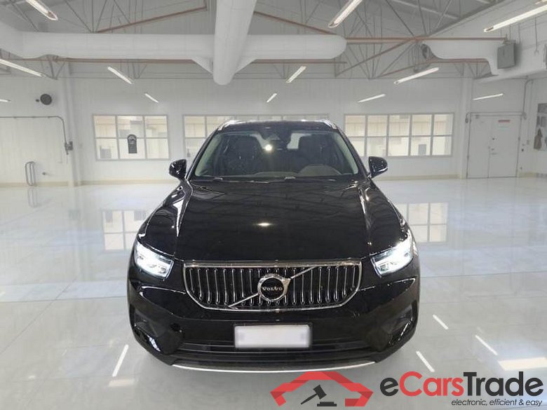 VOLVO XC40 / 2017 / 5P / SUV T4 PLUG-IN HYBRID AUTO RECH INSCRIP EXPR #6