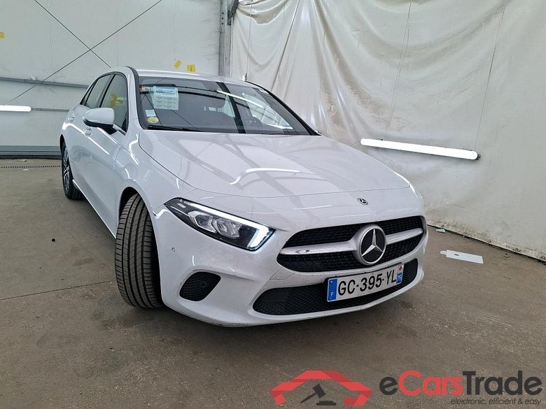 MERCEDES-BENZ Classe A Compact / 2018 / 5P / Berline A 180 d Business Line 8G-DCT #4