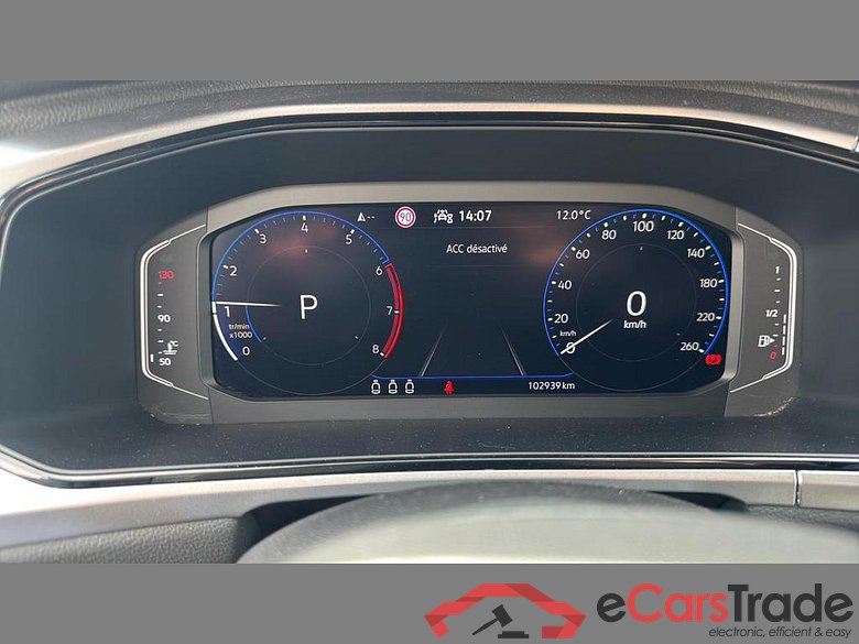 VOLKSWAGEN T-Roc 1.5 TSI Life Business DSG #4