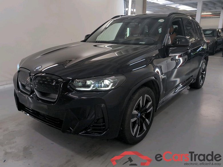 BMW IX3 80KWH AUTO