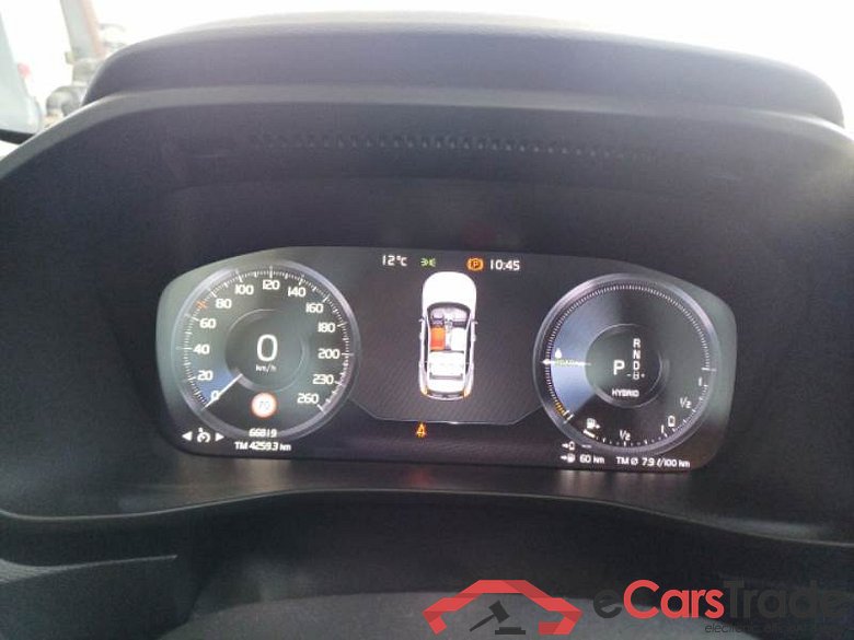 VOLVO XC40 / 2017 / 5P / SUV T4 PLUG-IN HYBRID AUTO RECH INSCRIP EXPR #4