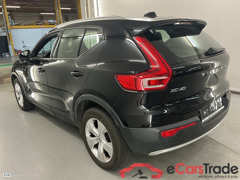 VOLVO XC40 1.5 T2 Momentum Pro Geartronic #3