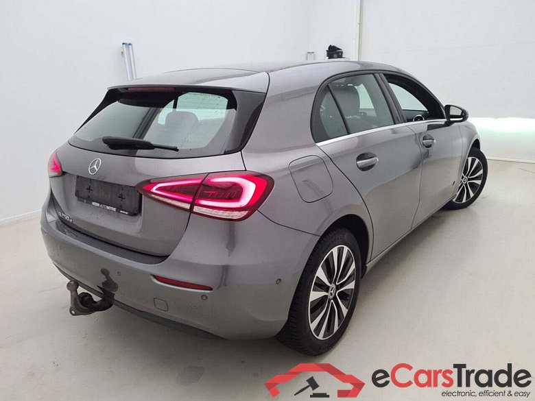 MERCEDES-BENZ A-KLASSE 1.3 250E STYLE PLUS 7G-DCT #2
