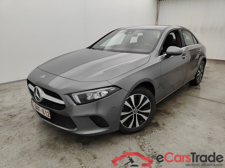 Mercedes-Benz A-Klasse Limousine A 250e Business Solution 4d