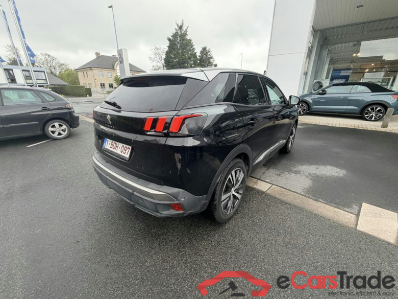 PEUGEOT 3008 1.5 BlueHDi Allure #4