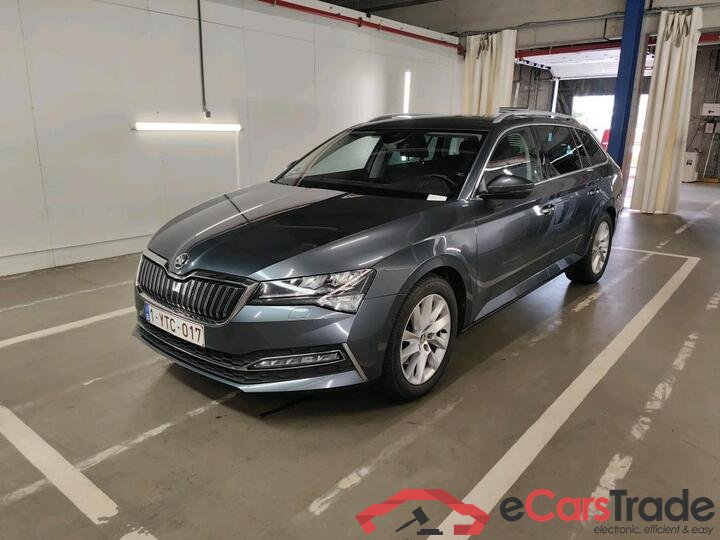 Skoda Superb Combi Superb Combi 1.4 TSI iV DSG6 Style 160kW/218pk  5D/P Auto-6 #1