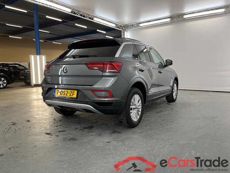 VOLKSWAGEN T-Roc 1.0 TSI Life #4