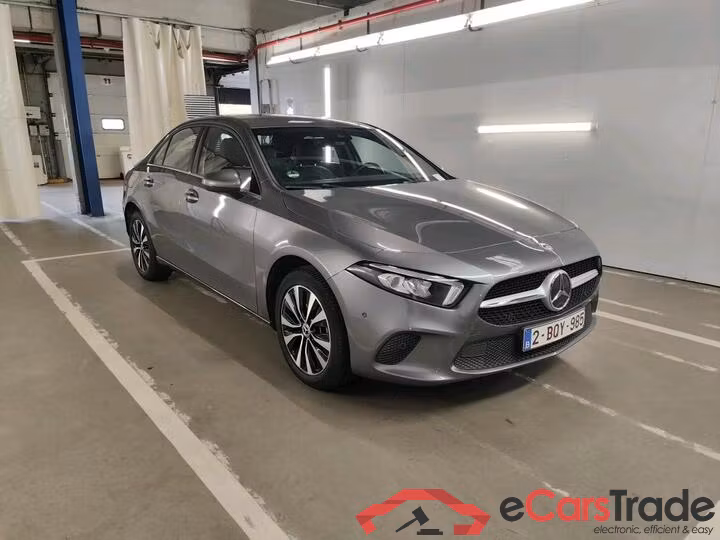 Mercedes A-Klasse Limousine A-Klasse Limousine A 250e Business Solution (PHEV) 160kW/218pk  4D/P Auto-8 #2