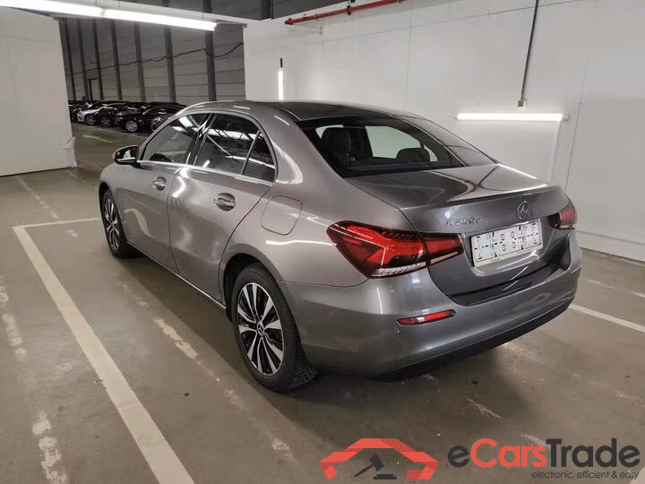Mercedes A-Klasse Limousine A-Klasse Limousine A 250e Business Solution (PHEV) 160kW/218pk  4D/P Auto-8 #3