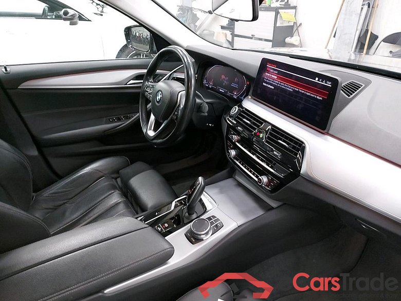 BMW - BMW 5 BERLINE 518dA 136PK Business Edition With Dakota Heated Sport Seats & Trailer Hook #3