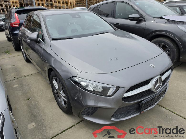 Mercedes A 180d Aut. LED-Xenon Widescreen Navi 1/2 Sport-Leather KeylessGo Camera Klima PDC ... #3