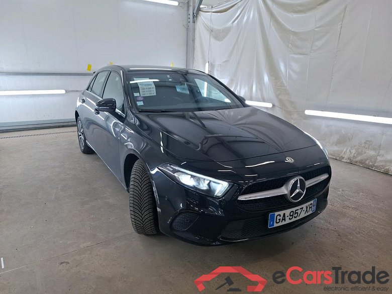MERCEDES-BENZ Classe A Compact / 2018 / 5P / Berline A 250 e Business Line 8G-DCT #4
