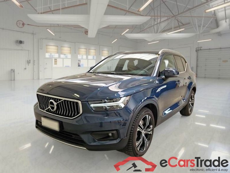 VOLVO XC40 / 2017 / 5P / SUV T5 PLUG-IN HYBRID AUTO RECHARGE INSCR.