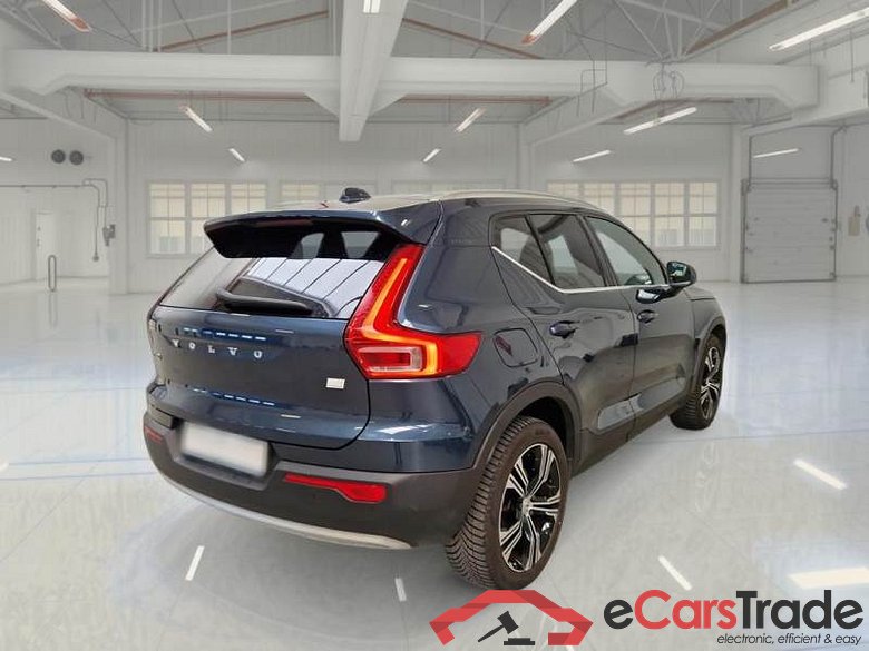 VOLVO XC40 / 2017 / 5P / SUV T5 PLUG-IN HYBRID AUTO RECHARGE INSCR. #2