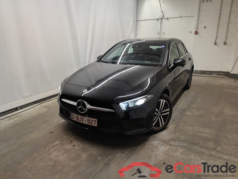 Mercedes-Benz A-Klasse A 250 e Business Solution 5d #1