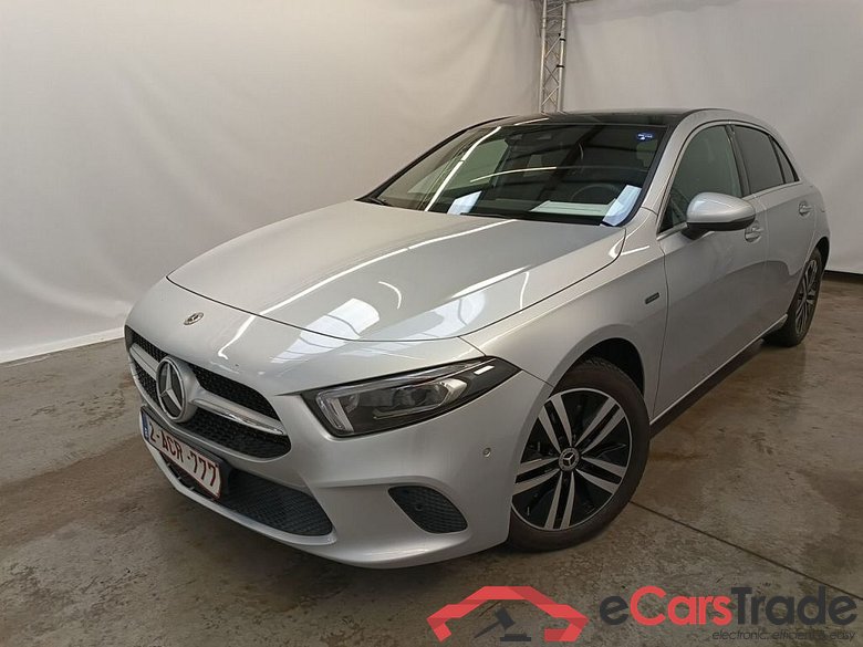 Mercedes-Benz A-Klasse A 250 e Business Solution 5d #1