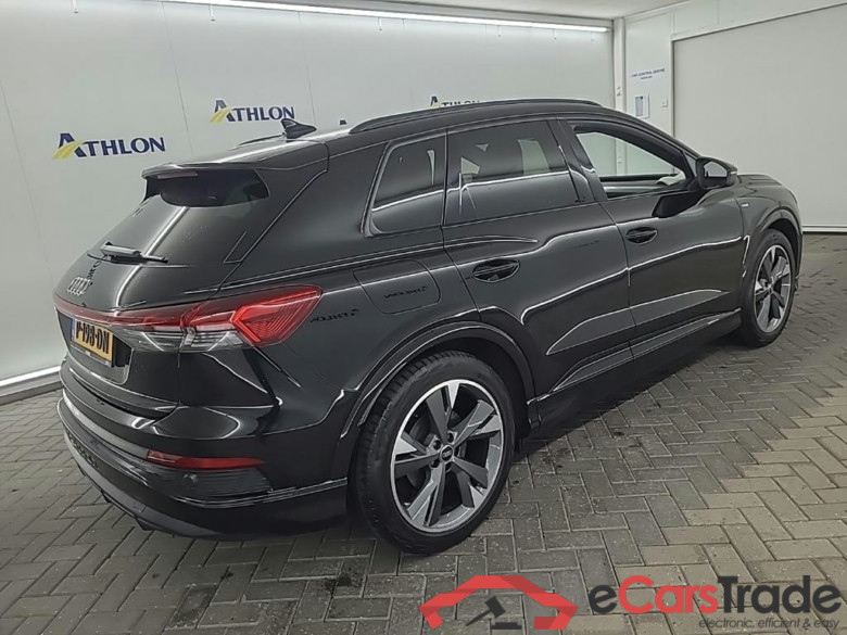 AUDI Q4 e-tron 40 e-tron Launch edition S Competition 5D 150kW #3