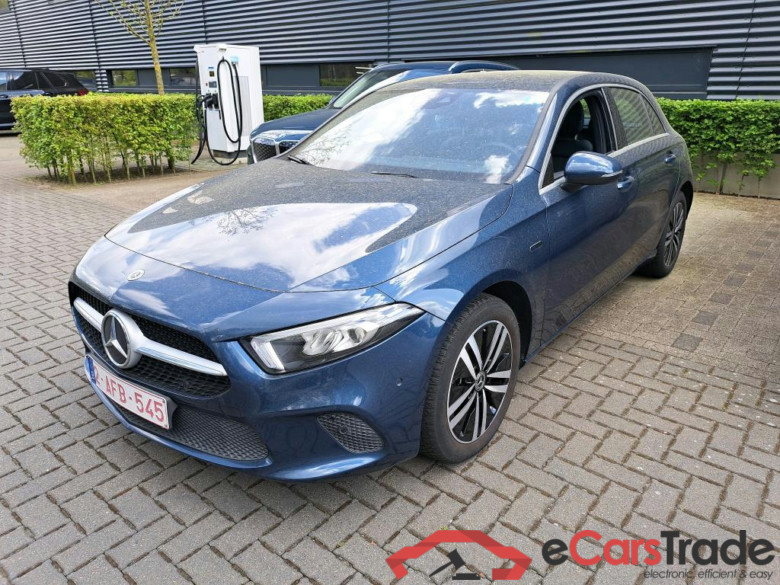 MERCEDES-BENZ CLASS A (W177) A 250 e PHEV Business Solution