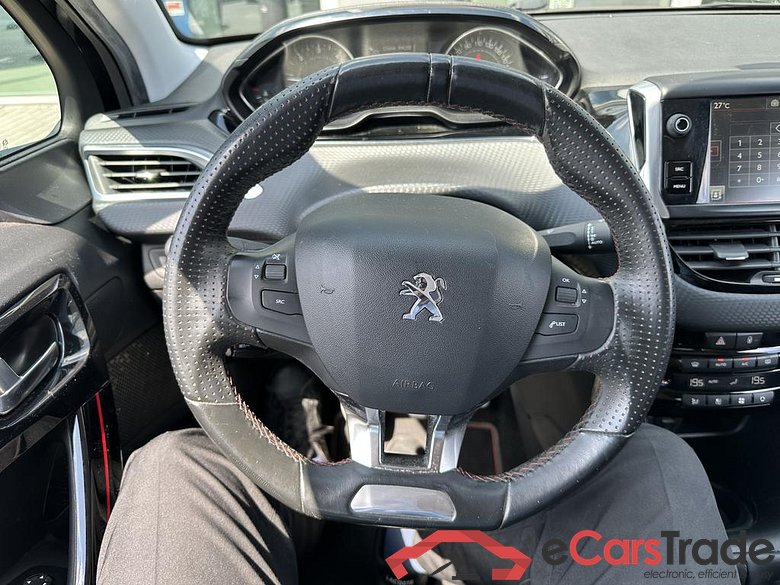 PEUGEOT 208 1.6 BlueHDi GT Line #6