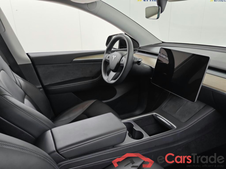 Tesla Model Y Long Range Dual Motor AWD 5D 378kW #6