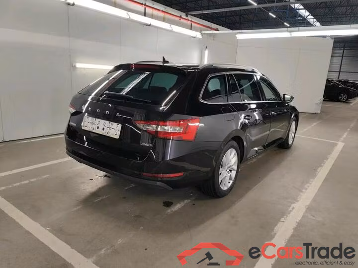 Skoda Superb Combi Superb Combi 2.0 CRTDI Clever+ 110kW/150pk  5D/P Man-6 #4