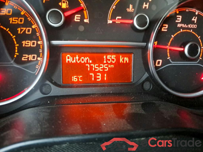 FIAT Doblò Cargo/2015/3P/furgón derivado de turismo Cargo Base 1.6 Mjet 66kW (90CV) #5