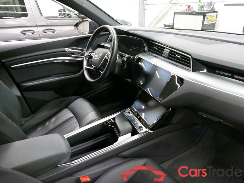 AUDI - AUD E-TRON SB 50 Quattro 313PK Attraction Pack Business Plus & Auxiliary Heater & Matrix LED & Head Up & Surround Cameras & B&O Sound * ELECTRIC * #3