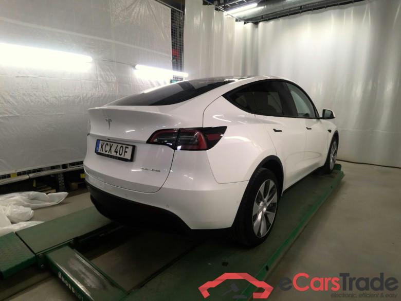 Model Y Long-Range AWD #3