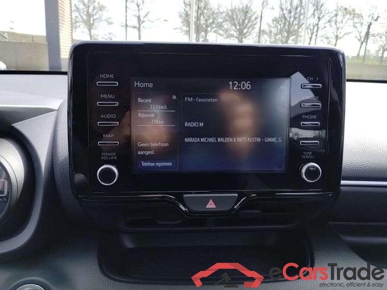 TOYOTA YARIS 1.5 Hybrid Dynamic #6