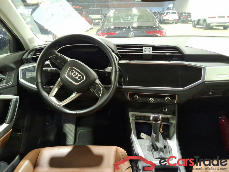 AUDI Q3 Sportback 1.4 45 TFSI E S TRONIC #6