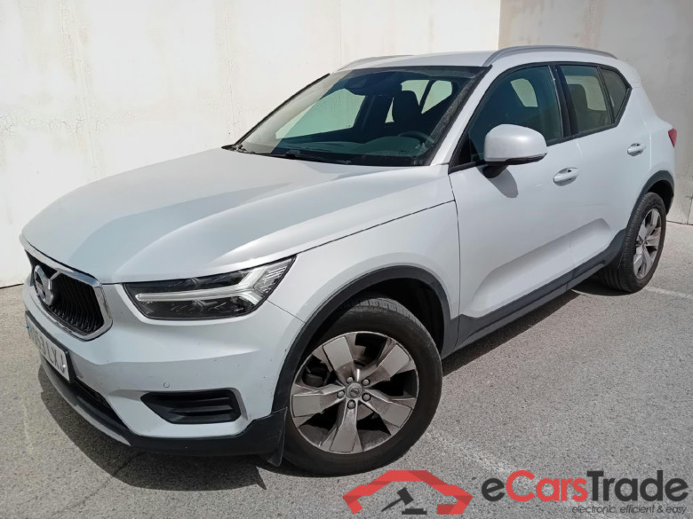 VOLVO XC40 / 2017 / 5P / todoterreno 2.0 B3 G Momentum Pro Auto #1