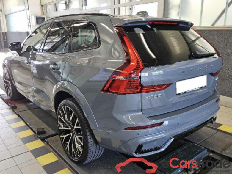 Volvo XC60 (03.2017->) DE - SUV5 B5 (Benzin) 2WD EU6d, R-Design Mild-Hybrid, (Facelift) 2021 - 2022 #4