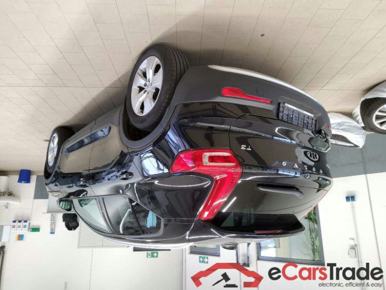 Volvo XC40 (2017->) DE - SUV5 T3 2WD EU6d, Momentum Pro, 2020 - 2022 #3