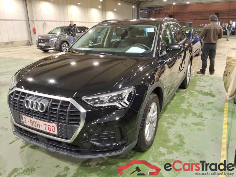 AUDI Q3 1.4 45 TFSI E S TRONIC #1