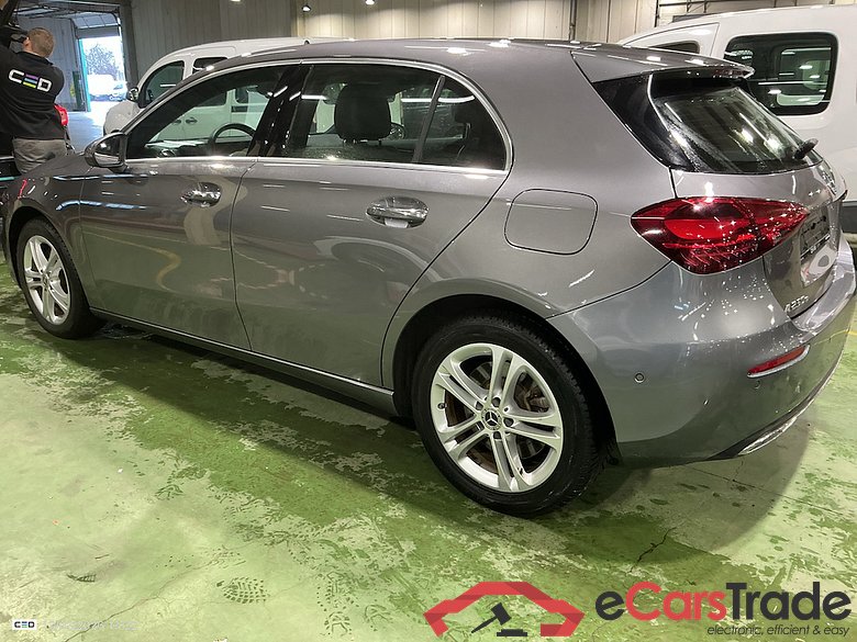 MERCEDES-BENZ A-CLASS 1.3 A 250 E PHEV LUXURY LINE DCT #3