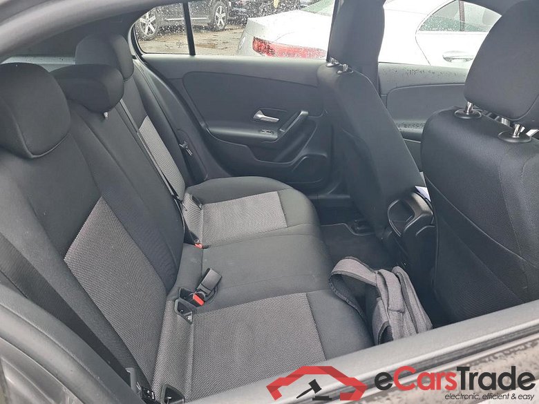 MERCEDES-BENZ A-Klasse 2.0 A 180 D DCT BUSINESS SOLUTION #6