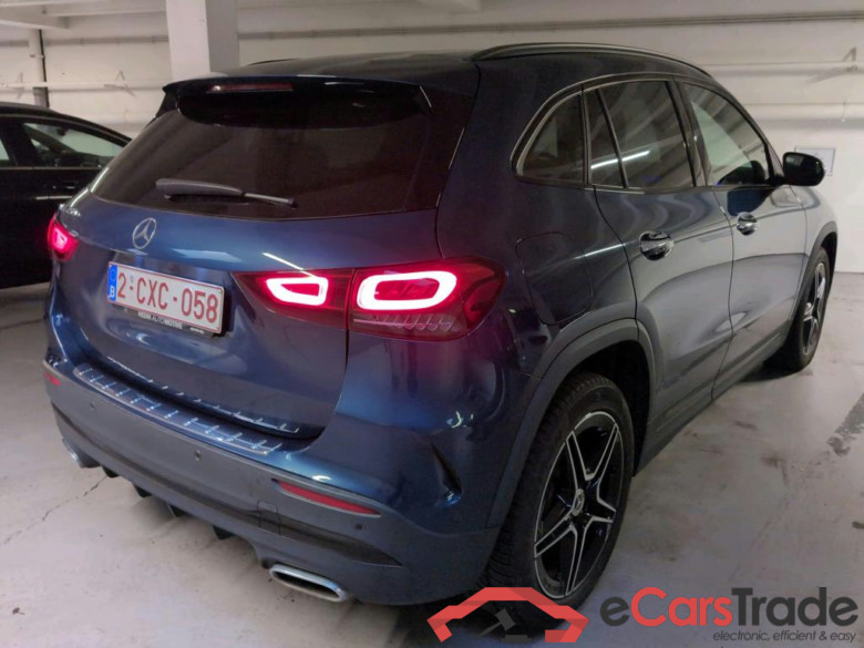 MERCEDES-BENZ GLA 1.3 GLA 250 E DCT AMG LINE #4
