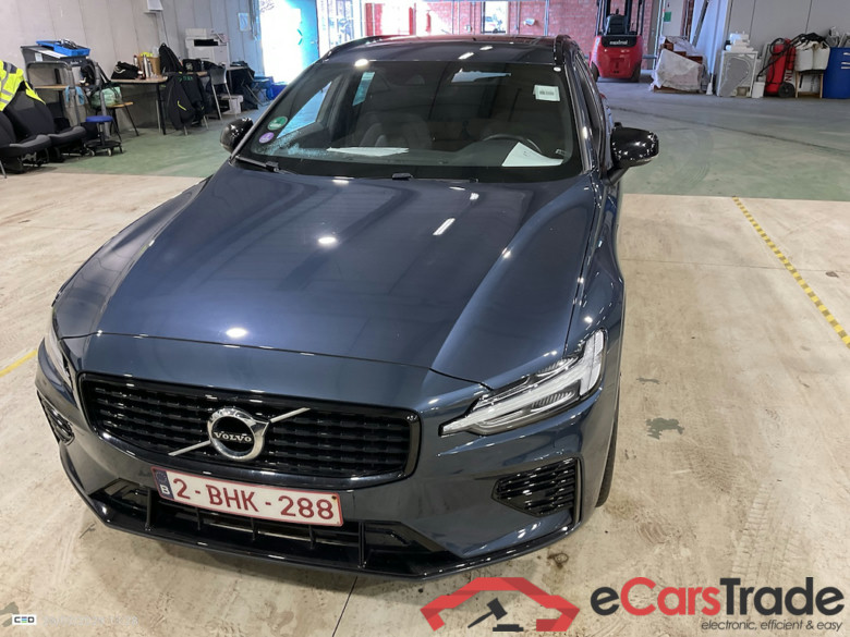 VOLVO V60 2.0 T6 PHEV R-DESIGN AUTO 4WD #2