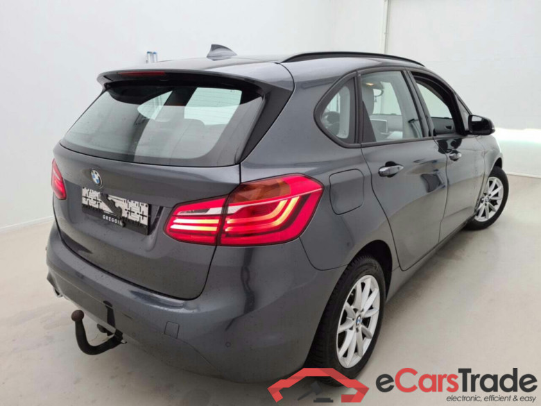 BMW 216d Active Tourer Aut. LED-Xenon Navi Leather KeylessGo Klima PDC ... #3