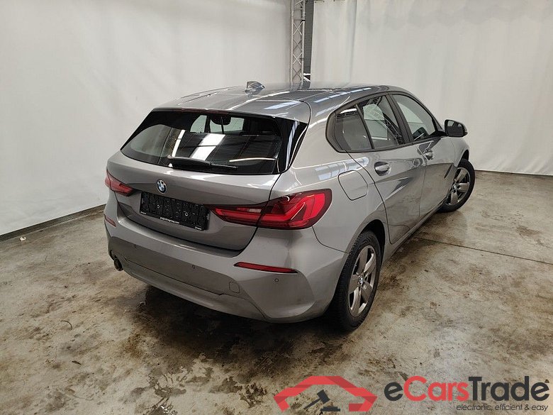 BMW 1 Reeks Hatch 116dA (85 kW) 5d #2
