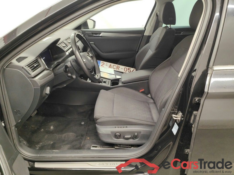 Skoda Superb Combi 1.4 TSI iV 160kW DSG6 Style 5d #3