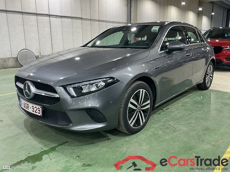 MERCEDES-BENZ A-Klasse 1.3 A 250 E DCT BUSINESS SOLUTION