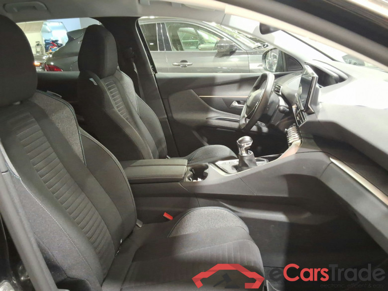 PEUGEOT 3008 1.2 PURETECH 96KW S&S STYLE #6