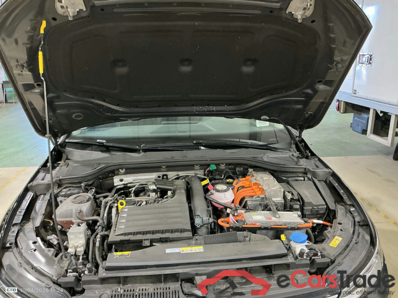 VOLKSWAGEN GOLF VIII 1.4 EHYBRID STYLE BUSINESS DSG #6