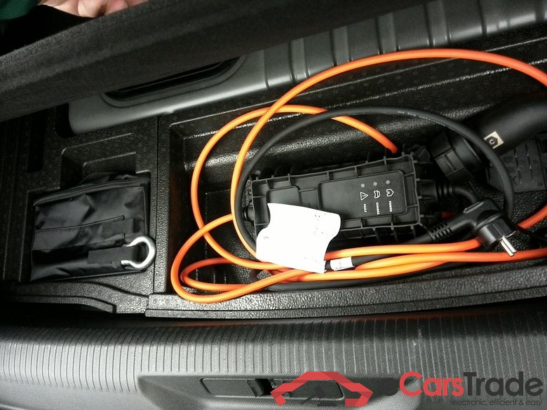 Peugeot 308 1.6 Plug-In Hybrid GT-Line Aut. LED-Xenon I-Cockpit Navi 1/2 Sport-Leather KeylessGo Camera Klima PDC ... #6