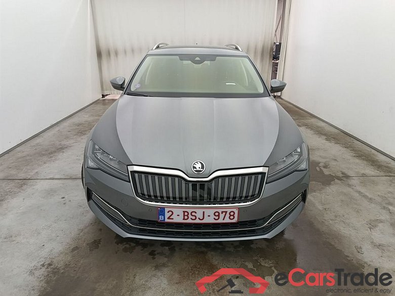 Skoda Superb Combi 1.4 TSI iV 160kW DSG6 Clever 5d #5